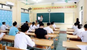 Canô chở 35 người l.ật ở Phú Quốc